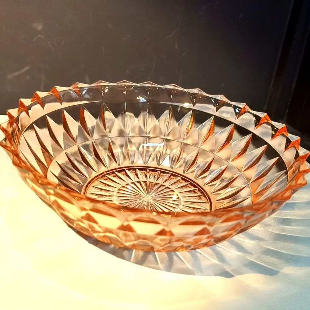 1041.  Vintage Pink Depression Glass Bowl Windsor Diamond Pattern